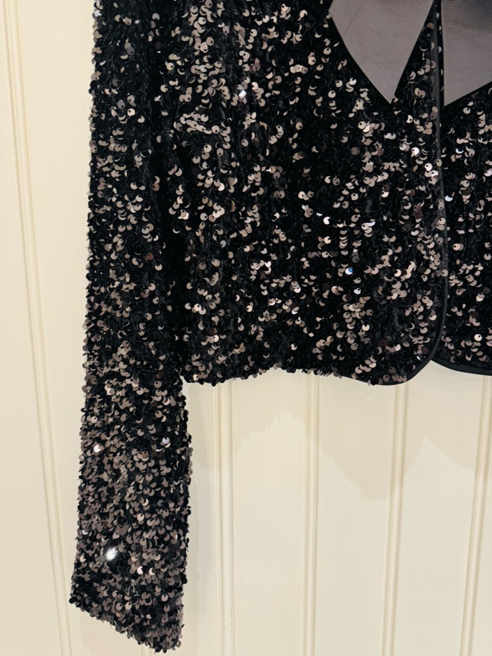 House of Harlow 1960 Black Sequin Bow Cropped Blazer Small - Picture 4 of 6